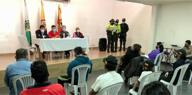 El alcalde Joseph Plaza paritició de un Consejo Comunitario de Seguridad