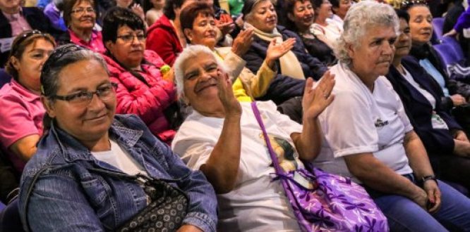 Día de la Familia y Adulto Mayor Día de la Familia y Adulto Mayor