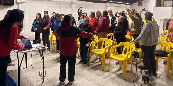 Fotografía relacionada con: Cine Club fortalece la salud mental y el bienestar de las personas mayores en Tunjuelito