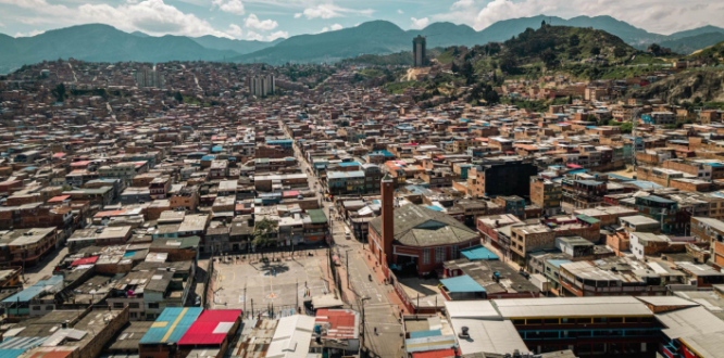 Tunjuelito recibe jornada “Hacienda en tu localidad” para asesorar sobre impuestos. Tunjuelito recibe jornada “Hacienda en tu localidad” para asesorar sobre impuestos.