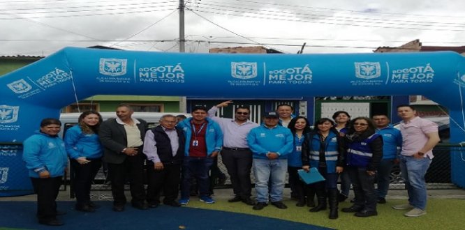  inauguración de Juegos Infantiles en el Parque Urbanización #Tunjuelito