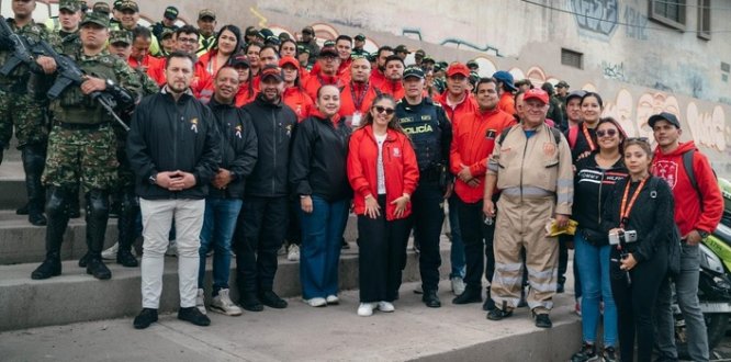 Fotografía relacionada con: Más de 50 m² recuperados y 28 m³ de basuras recogidos deja la Operación Espacio Público en San Benito