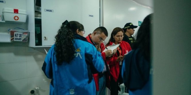 Fotografía relacionada con: OPERATIVO DE CONTROL EN ESTABLECIMIENTOS ODONTOLÓGICOS EN EL TUNAL DEJA TRES SUSPENSIONES