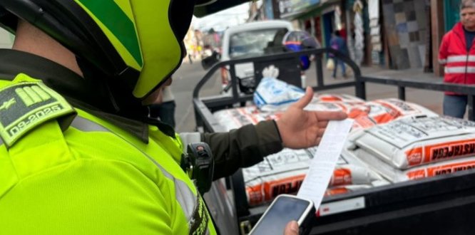 Operativo de movilidad en Santa Lucía deja 12 comparendos por infracciones de tránsito Fotografía relacionada con: Operativo de movilidad en Santa Lucía deja 12 comparendos por infracciones de tránsito