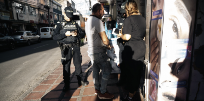 Operativos en estéticas de Venecia dejaron un establecimiento suspendido y jornadas de sensibilización Operativos en estéticas de Venecia dejaron un establecimiento suspendido y jornadas de sensibilización