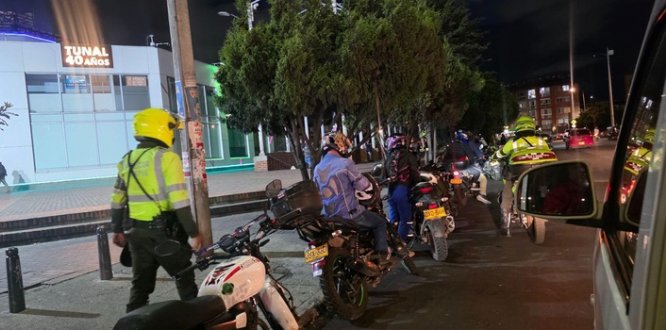 Tunjuelito fortalece la movilidad con operativo que dejó cinco inmovilizaciones y 18 comparendos Fotografía relacionada con: Tunjuelito fortalece la movilidad con operativo que dejó cinco inmovilizaciones y 18 comparendos